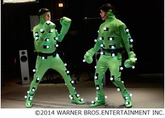 名優2人が全身タイツで大喧嘩、スタローン「恥ずかしいったら&hellip;&hellip;」。