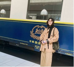 のん「至福」おしゃれ私服で&ldquo;オリエント急行&rdquo;ティータイム報告