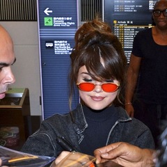 セレーナ・ゴメスが元恋人J・ビーバーに忠告