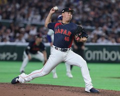 藤平の力投　野球
