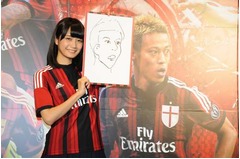 &ldquo;10秒似顔絵&rdquo;本田に似てる？ 乃木坂46の深川麻衣が特技披露。