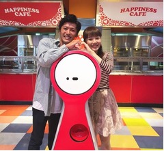 コカ・コーラ初のロボットが日本上陸