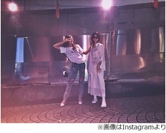 ローラの&ldquo;モデルのような&rdquo;母、Instagramでツーショット写真公開。