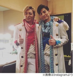 つるの＆野久保が&ldquo;羞恥心&rdquo;姿、上地雄輔の結婚式に当時の衣装で。