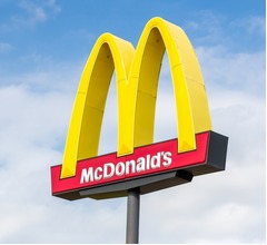 マクドナルド、ハッピーセット「ワンピースカードゲーム」の実施見送り