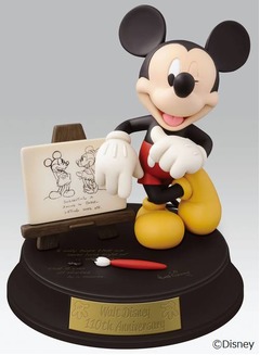 ディズニー110周年の一番くじ、上位はアンティーク調のフィギュア。