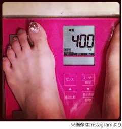 佐野ひなこが&ldquo;ベスト体重&rdquo;40kgに、身長160cmに対して軽すぎると心配も。