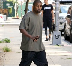 カニエ・ウェスト、突然SNS削除した理由は&hellip;