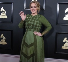 アデル、ツイッター裏アカを&ldquo;さらっ&rdquo;と告白