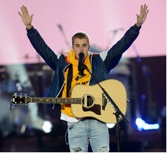 ジャスティン・ビーバーが日本含む世界ツアー中止