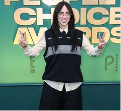 ビリー・アイリッシュ、10代で有名人になり「1人の人間なんだと感じる日は戻ってこない」