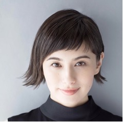 山崎怜奈、報道の仕事で「ホラン千秋さんに勝てない」