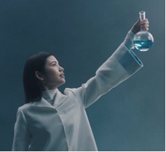 小芝風花、CMで&ldquo;クールで情熱的&rdquo;な表情「新鮮」