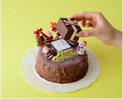 プロポーズ専用のミルクレープ、&ldquo;サプライズ&rdquo;のための仕掛け付き。