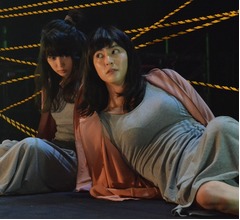 &ldquo;女装&rdquo;稲葉友と志田未来、同じ服＆同じ髪型に