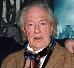 ダンブルドア校長役の名優死去、「ハリー・ポッター」メンバーが追悼