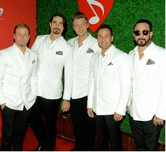 バックストリート・ボーイズ、&ldquo;殴り合いのケンカ&rdquo;の過去&hellip;全裸のメンバーも