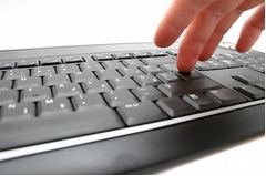 社長になりすまして昇給指示、人事部に3倍の給料支払うよう命令も&hellip;。