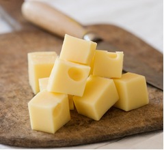 &ldquo;チーズの試食&rdquo;で世界新記録、試食会1000人参加の記録を塗り替える