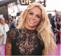 ブリトニー・スピアーズがインスタ削除、&ldquo;元夫との対立&rdquo;や不安定な投稿が影響か