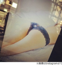 ダレノガレがセクシーお尻公開、「美尻！」「セクシーすぎる」の声。