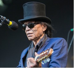 記録映画のアカデミー賞受賞を機に復活、&ldquo;奇跡に愛された男&rdquo;米歌手が死去