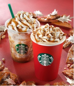 スタバのクリスマス限定ラテ、北米で親しまれるキャンディヒントに開発。