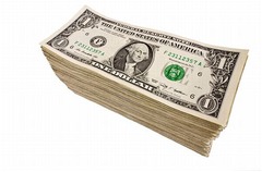 結婚17,885日&times;1ドル札を妻に贈る、49回目の結婚記念日にサプライズ。