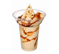 「なめらかプリンパフェ」のプリン量が倍に