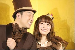 高橋愛が幸せバレンタイン婚、あべこうじと初の2ショット結婚会見。