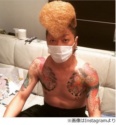 綾小路翔の乳首にファンが反応、金髪リーゼントに&ldquo;タトゥー&rdquo;だけど&hellip;。