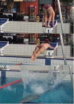 &ldquo;逆向きに泳ぐ人&rdquo;映像が話題、飛び込みから各泳法を見事に泳ぐ。