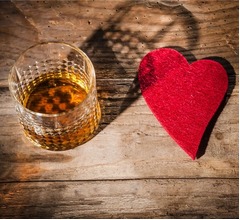 バレンタインのギフト&ldquo;特別な逸品&rdquo;も人気、上位にお酒など