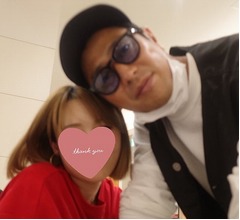 パンサー尾形、妻と密着ラブラブショット&hellip;撮った娘が&ldquo;超不機嫌&rdquo;になった理由