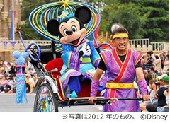 TDLの&ldquo;七夕&rdquo;今年は2週間に、ミッキーかたどった吹き流しも登場。