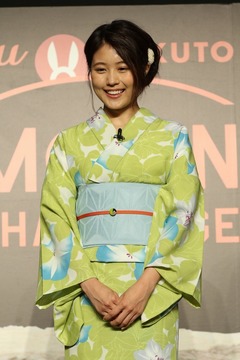 有村架純がさわやかな浴衣姿、au&times;HAKUTO MOON CHALLENGEアンバサダーに。