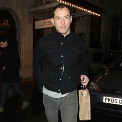 ジュード・ロウに第5子誕生へ、すでに破局の元恋人が来年初旬出産。