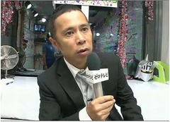 ナイナイ岡村が24時間生配信、地上波で絶滅のアイドル水泳大会も。