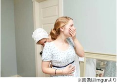 &ldquo;名作再現&rdquo;プロポーズに絶賛、家族も18世紀の英国衣装まとい協力。