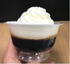 セブン「クリームたっぷり珈琲ゼリー」食べてみた