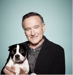 ロビン・ウィリアムズさんは首を吊った状態だった、地元警察が発表。