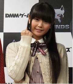 竹達彩奈&ldquo;撃つゲーム&rdquo;見入る、有名オンラインゲーマーのテクに感嘆。