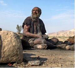 「世界一汚い人間」が死去、67年間&ldquo;石鹸と水&rdquo;で身体洗わず