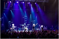 仏初上陸でマンウィズ吠えた、ジャパン・エキスポで5,000人が熱狂。