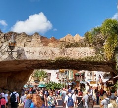 「世界のテーマパーク」口コミ評価1位は？