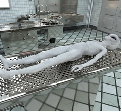 アインシュタイン、&ldquo;宇宙人の死体&rdquo;を見ていた？