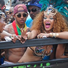 リアーナがバスケ選手に憤慨、会ったこともないのに交際ほのめかされる。