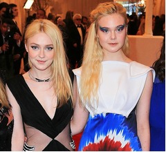 ダコタとエルのファニング姉妹が&ldquo;初共演&rdquo;に歓喜