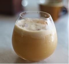 テイクアウト専門店「最強のバターコーヒー」