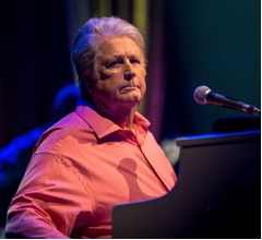 ビーチ・ボーイズの創設メンバー、&ldquo;天才&rdquo;ブライアン・ウィルソンさんが死去